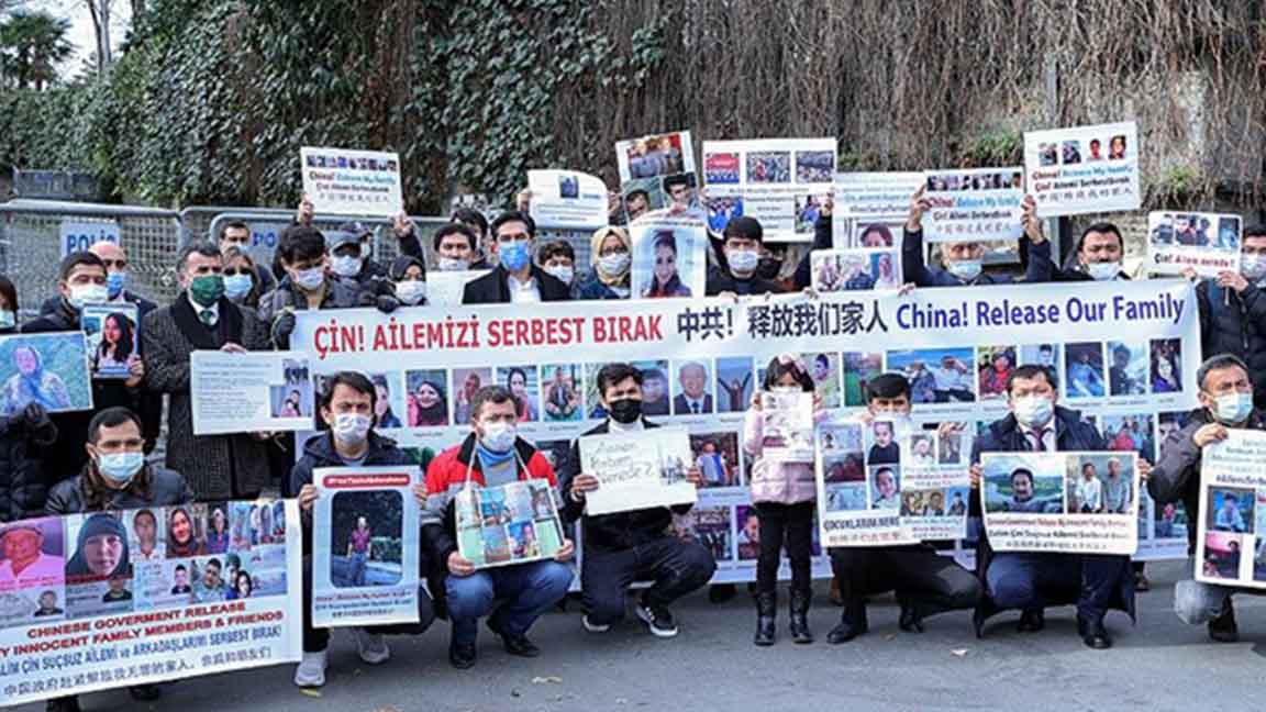 Uygur Türkleri, Çin'in Ankara Büyükelçiliği Önünde Eylem Yaptı DÜNYA